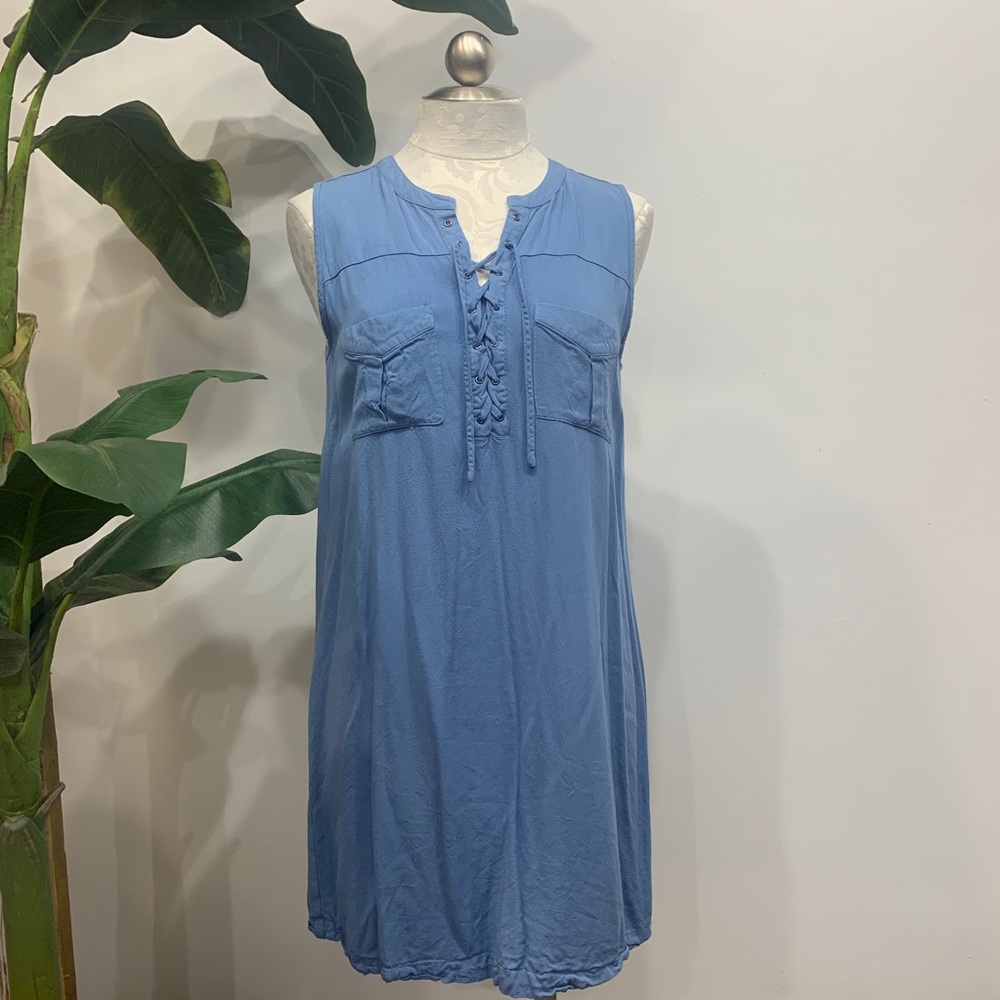 Sleeveless Blue Lace-Up Dress - Picture 3 of 7